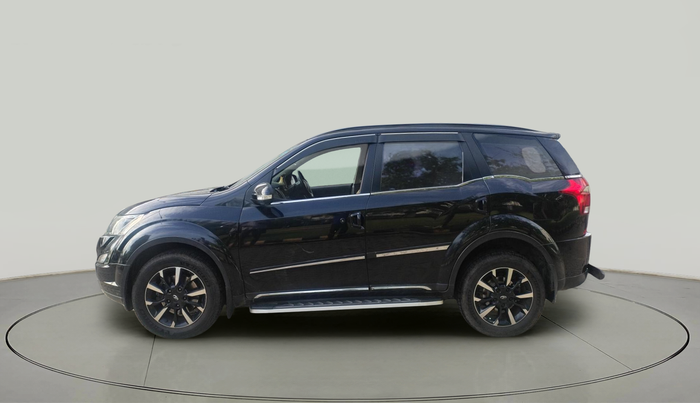 2018 Mahindra XUV500 W11, Diesel, Manual, 1,55,301 km, exterior