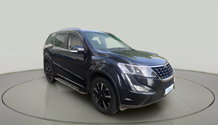 2018 Mahindra XUV500 W11, Diesel, Manual, 1,55,301 km, exterior