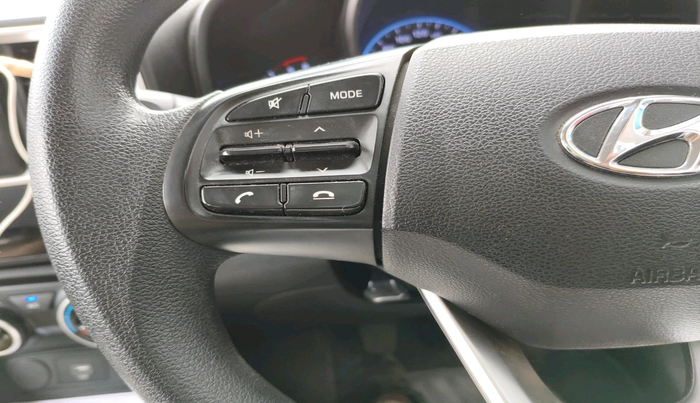 2019 Hyundai VENUE S 1.2, Petrol, Manual, 87,732 km, interior