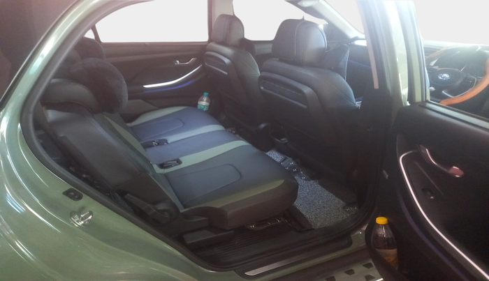 2023 Hyundai ALCAZAR 1.5 Signature (O) AE Turbo 7Str DCT, Petrol, Automatic, 2,225 km, interior