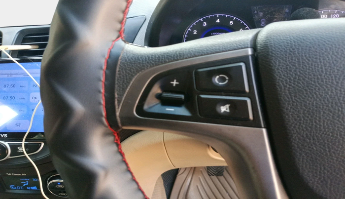 2015 Hyundai Verna FLUIDIC 1.6 VTVT SX, Petrol, Manual, 55,561 km, interior