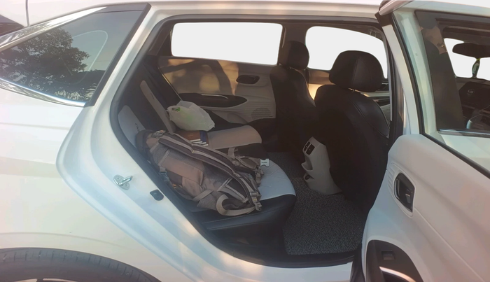 2025 Hyundai NEW I20 ASTA (O) 1.2 IVT, Petrol, Automatic, 2,575 km, interior