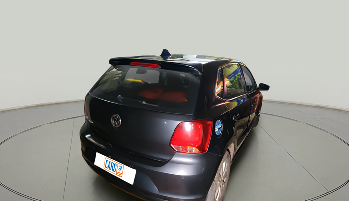 2015 Volkswagen Polo HIGHLINE1.2L, Petrol, Manual, 1,27,349 km, exterior
