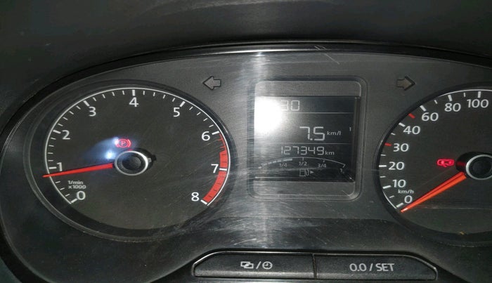 2015 Volkswagen Polo HIGHLINE1.2L, Petrol, Manual, 1,27,349 km, interior