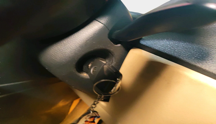 2015 Volkswagen Polo HIGHLINE1.2L, Petrol, Manual, 1,27,349 km, interior