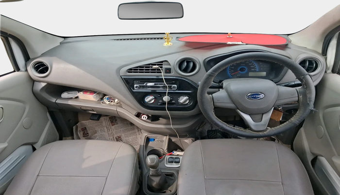 2016 Datsun Redi Go T (O), Petrol, Manual, 1,15,381 km, interior