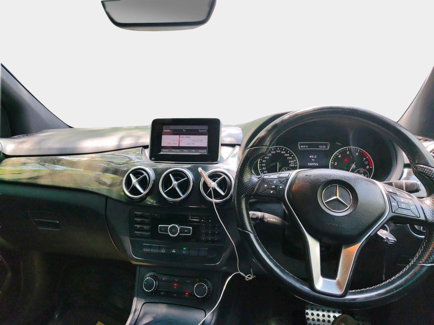 2012 Mercedes Benz B Class B 180 SPORTS PETROL, Petrol, Automatic, 58,955 km, interior