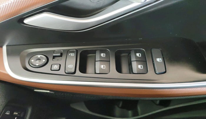 2022 Hyundai ALCAZAR PLATINUM 1.5 MT 7STR, Diesel, Manual, 31,973 km, interior