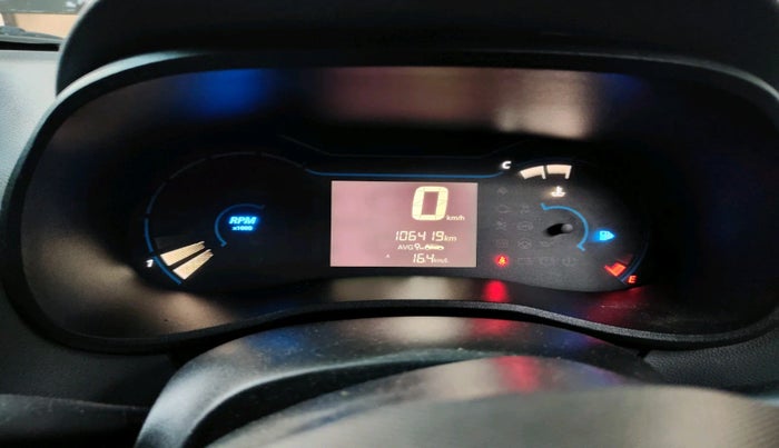 2021 Renault Kwid RXT 1.0 (O), Petrol, Manual, 1,06,420 km, interior