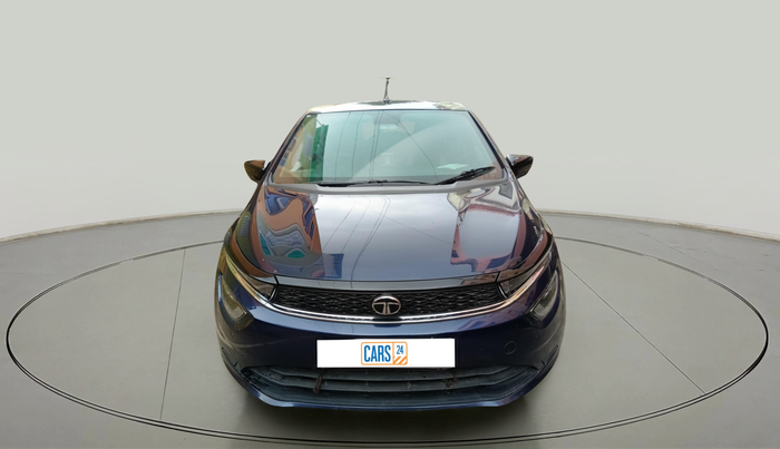 2024 Tata ALTROZ XTA, Petrol, Automatic, 6,883 km, exterior