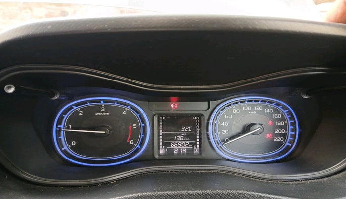 2016 Maruti Vitara Brezza ZDI PLUS, Diesel, Manual, 66,902 km, interior