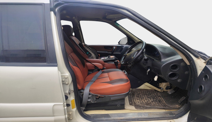 2012 Tata Safari 4X2 VX DICOR 2.2 VTT, Diesel, Manual, 87,128 km, interior