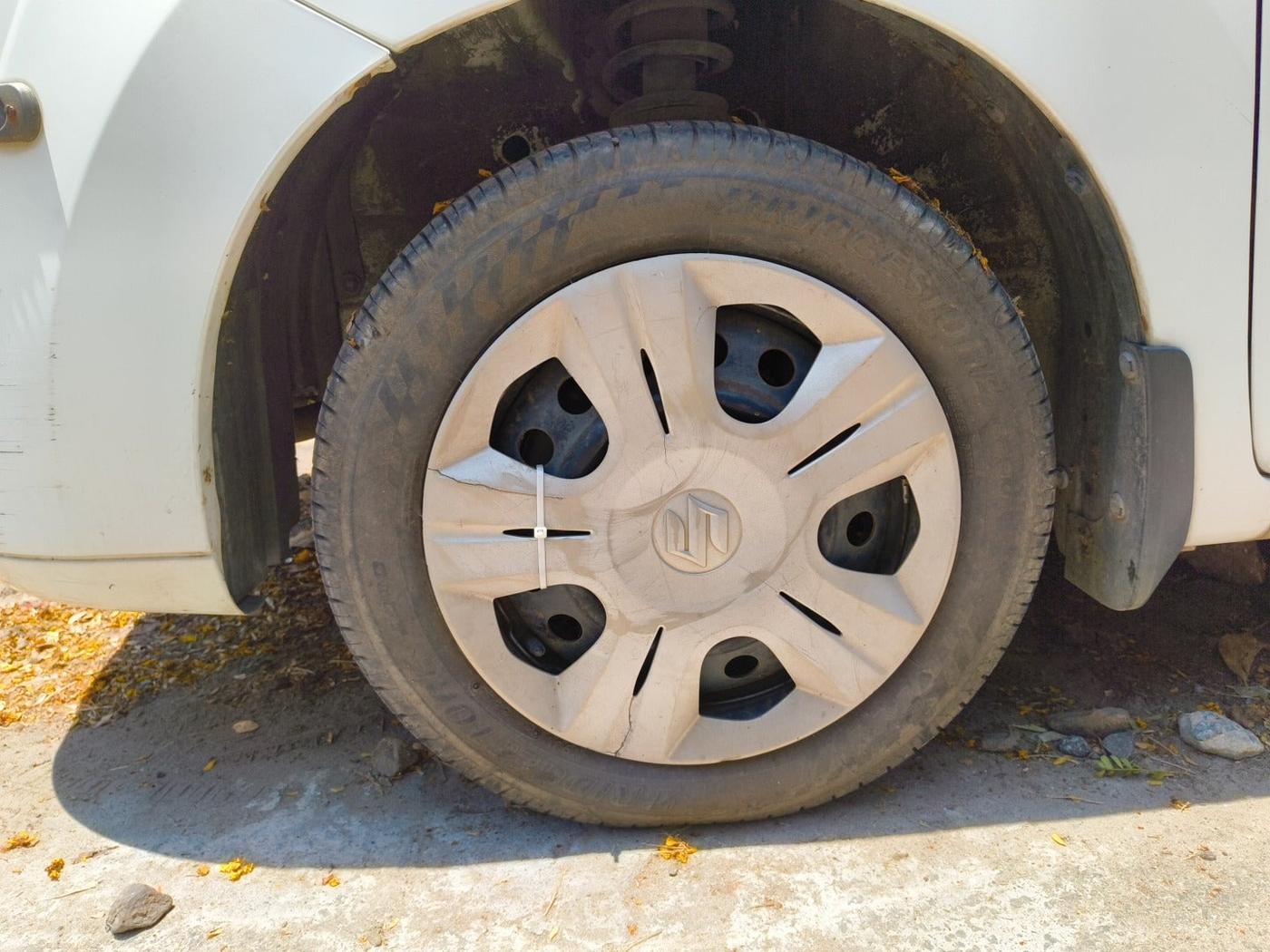 2012 Maruti Wagon R 1.0 VXI, Petrol, Manual, 39,444 km, tyre