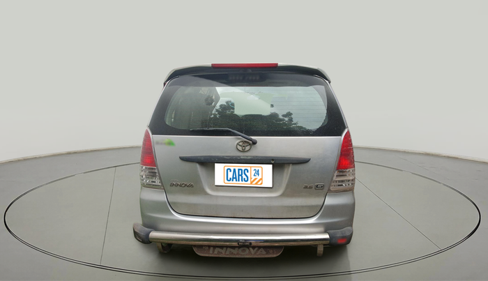 2011 Toyota Innova 2.5 G4 8 STR, Diesel, Manual, 1,21,638 km, exterior