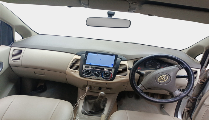 2011 Toyota Innova 2.5 G4 8 STR, Diesel, Manual, 1,21,638 km, interior