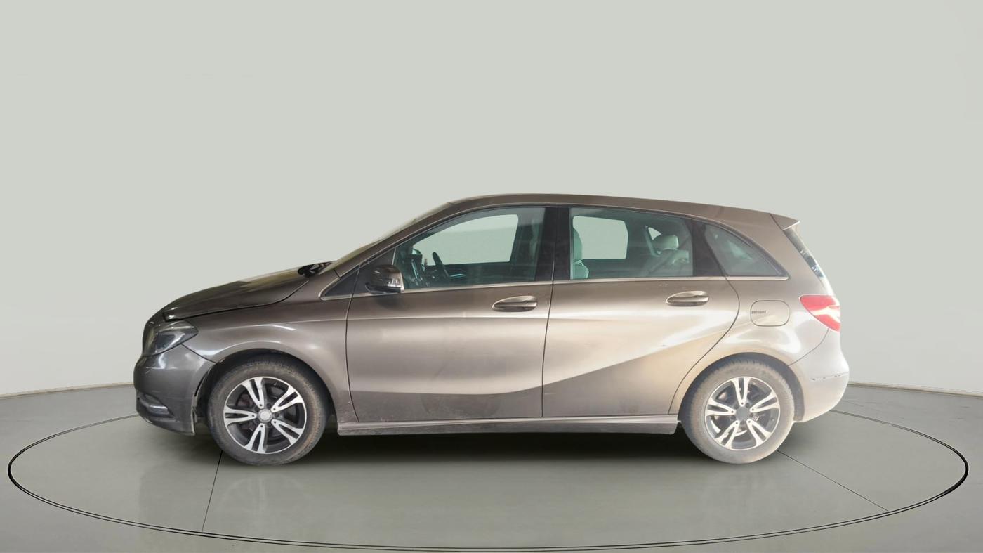 2014 Mercedes Benz B Class B180, Diesel, Automatic, 1,25,429 km, exterior