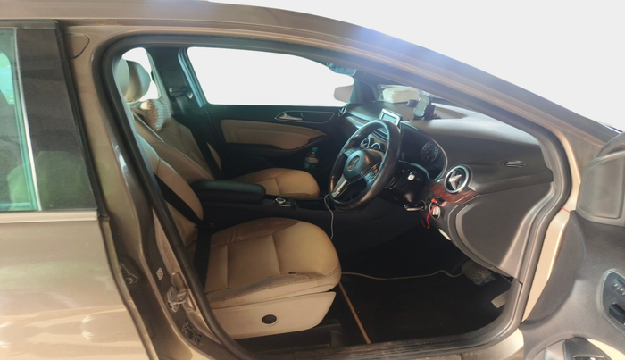 2014 Mercedes Benz B Class B180, Diesel, Automatic, 1,25,429 km, interior