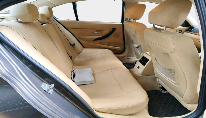 2013 BMW 3 Series 320d, Diesel, Automatic, 1,27,565 km, interior