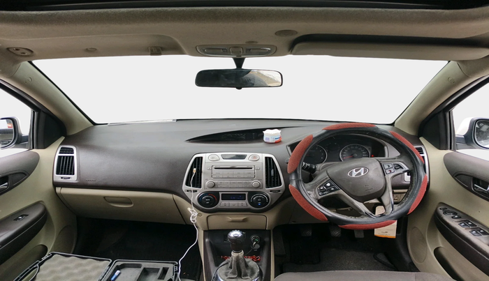 2011 Hyundai i20 ASTA (O) 1.2 WITH SUNROOF, Petrol, Manual, 1,22,559 km, interior