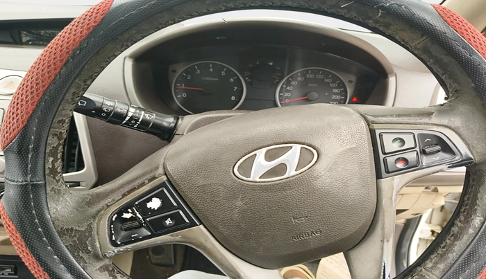 2011 Hyundai i20 ASTA (O) 1.2 WITH SUNROOF, Petrol, Manual, 1,22,559 km, interior