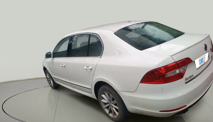 2014 Skoda Superb ELEGANCE 1.8 TSI AT, Petrol, Automatic, 1,11,233 km, exterior