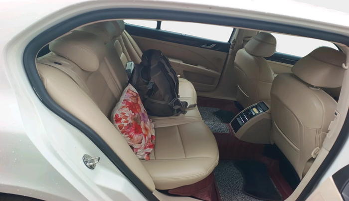 2014 Skoda Superb ELEGANCE 1.8 TSI AT, Petrol, Automatic, 1,11,233 km, interior