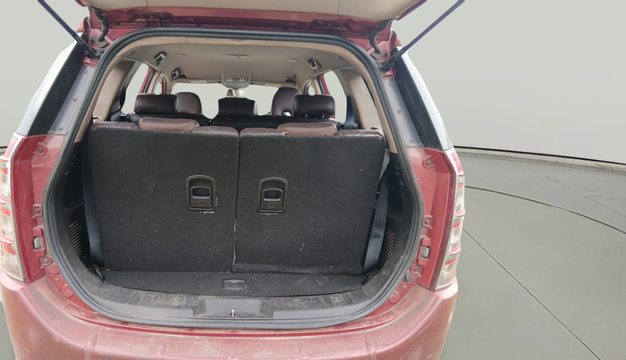 2012 Mahindra XUV500 W8, Diesel, Manual, 1,62,238 km, exterior