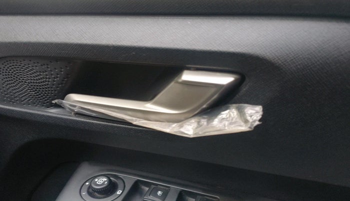 2023 Tata PUNCH CREATIVE  MT, Petrol, Manual, 7,727 km, interior