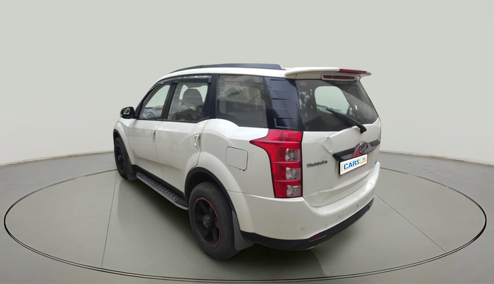 2016 Mahindra XUV500 W8, Diesel, Manual, 65,561 km, exterior