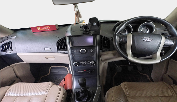 2016 Mahindra XUV500 W8, Diesel, Manual, 65,561 km, interior