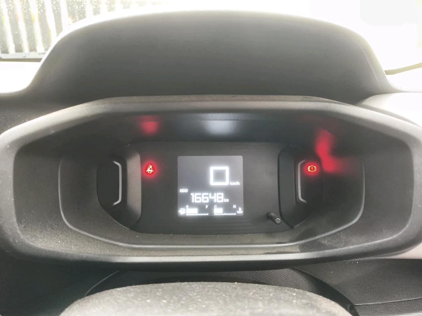2023 CITROEN C3 LIVE 1.2, Petrol, Manual, 16,648 km, interior