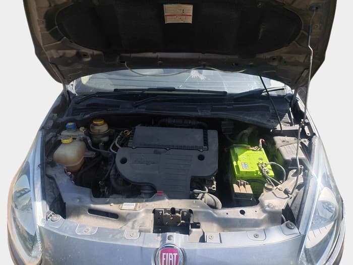2015 Fiat Punto EVO EMOTION 1.3 MULTIJET, Diesel, Manual, 1,76,119 km, exterior