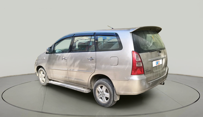 2006 Toyota Innova V 2.5 7 STR, Diesel, Manual, 3,03,318 km, exterior