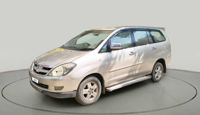 2006 Toyota Innova V 2.5 7 STR, Diesel, Manual, 3,03,318 km, exterior