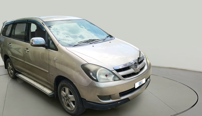 2006 Toyota Innova V 2.5 7 STR, Diesel, Manual, 3,03,318 km, exterior