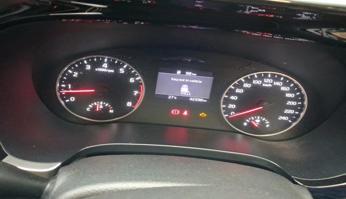 2021 KIA SELTOS HTK PLUS 1.5, Petrol, Manual, 42,398 km, interior