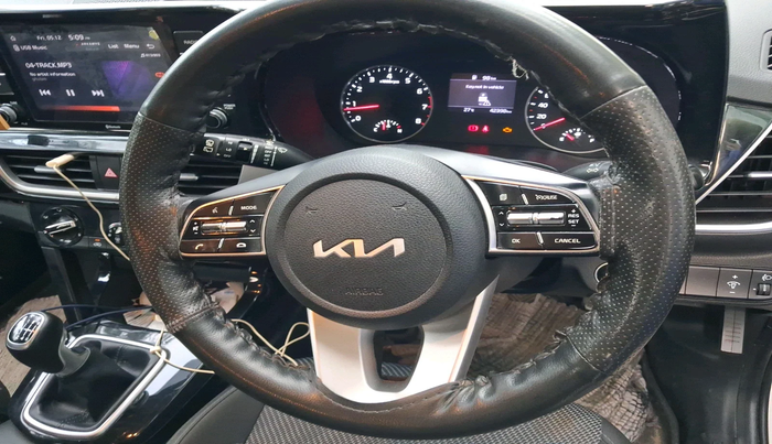 2021 KIA SELTOS HTK PLUS 1.5, Petrol, Manual, 42,398 km, interior