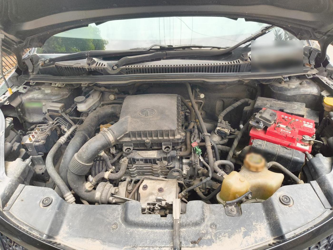 2018 Tata NEXON XM PETROL, Petrol, Manual, 4,50,000 km, exterior