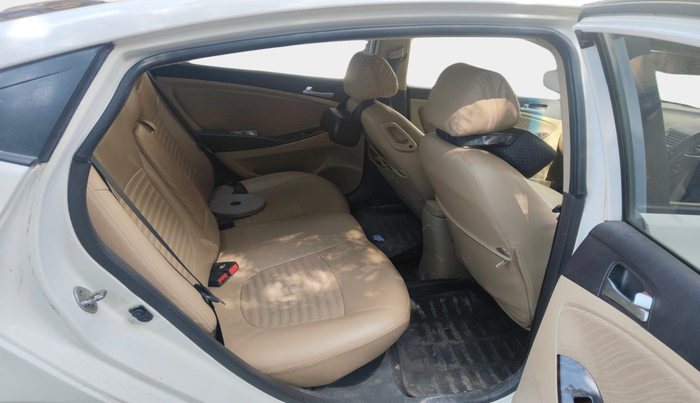 2015 Hyundai Verna FLUIDIC 1.6 CRDI S 4S, Diesel, Manual, 1,15,273 km, interior