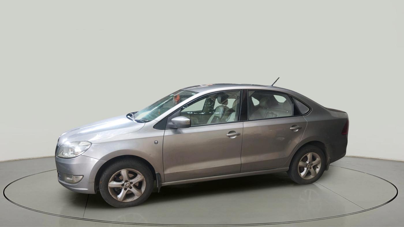 2014 Skoda Rapid ELEGANCE 1.6 TDI CR MT, Diesel, Manual, 98,561 km, exterior