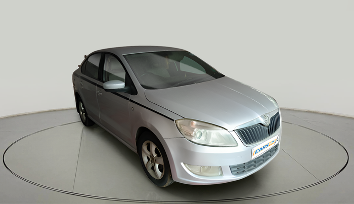 2014 Skoda Rapid ELEGANCE 1.6 TDI CR MT, Diesel, Manual, 98,561 km, exterior
