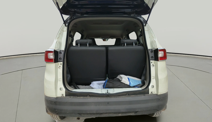 2024 Renault TRIBER RXL MT, Petrol, Manual, 9,233 km, exterior