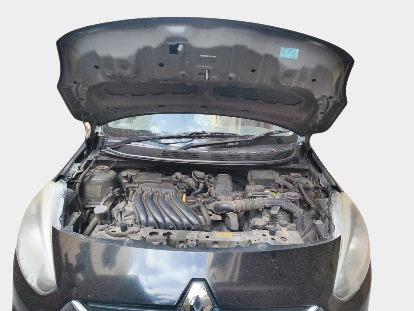 2013 Renault Scala RXL PETROL AT, Petrol, Automatic, 75,270 km, exterior