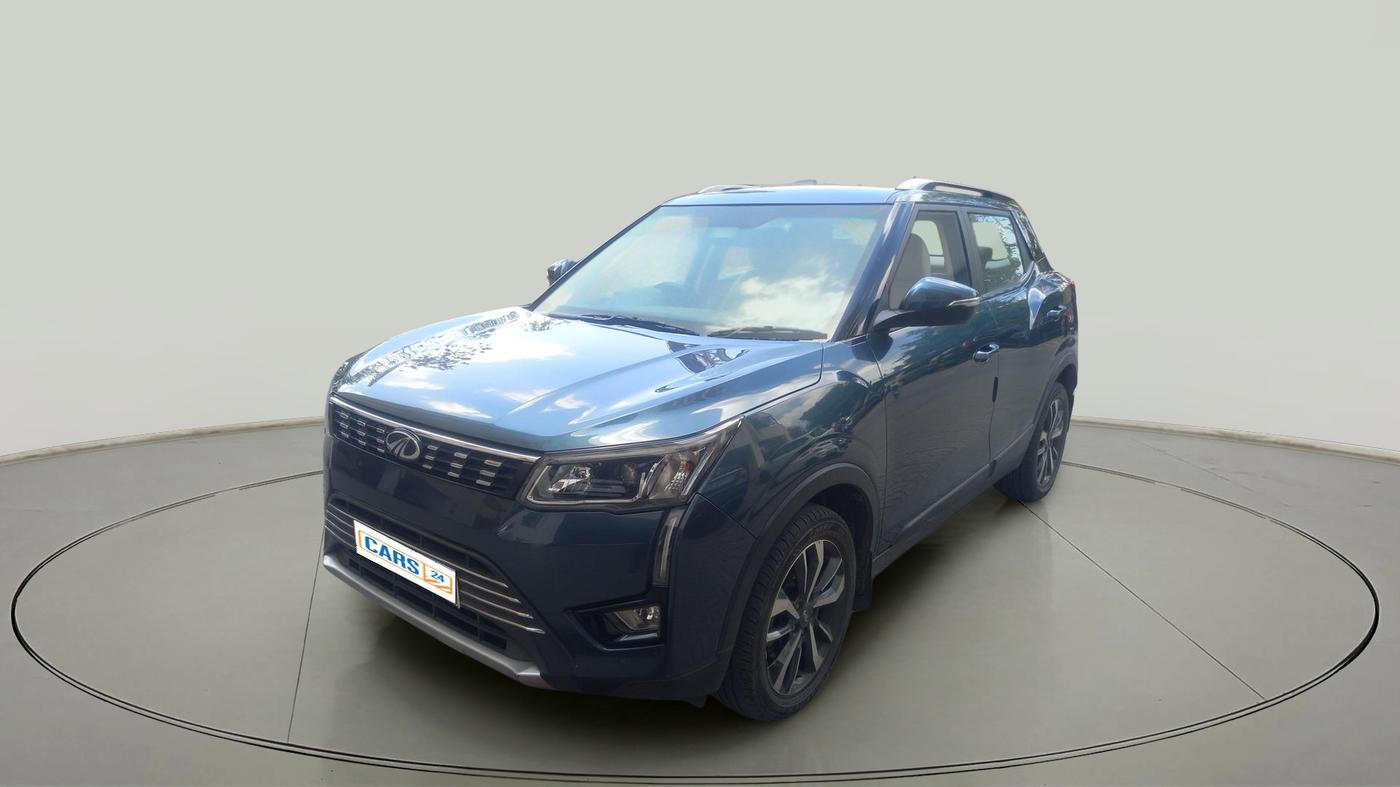 2019 Mahindra XUV300 W8 (O) 1.5 DIESEL AMT, Diesel, Automatic, 77,042 km, exterior