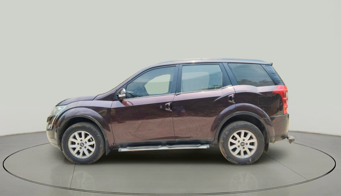 2016 Mahindra XUV500 W8, Diesel, Manual, 1,41,013 km, exterior