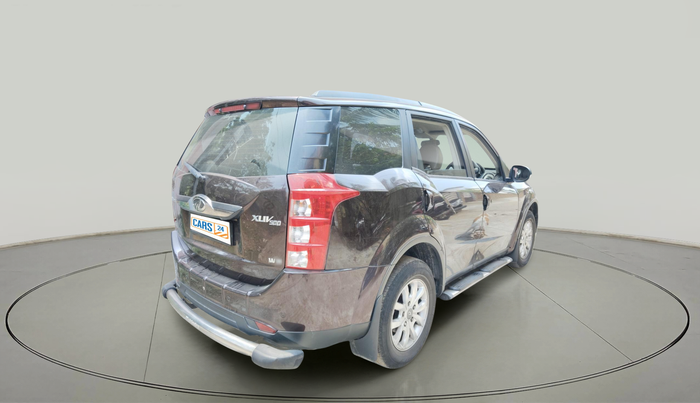 2016 Mahindra XUV500 W8, Diesel, Manual, 1,41,013 km, exterior