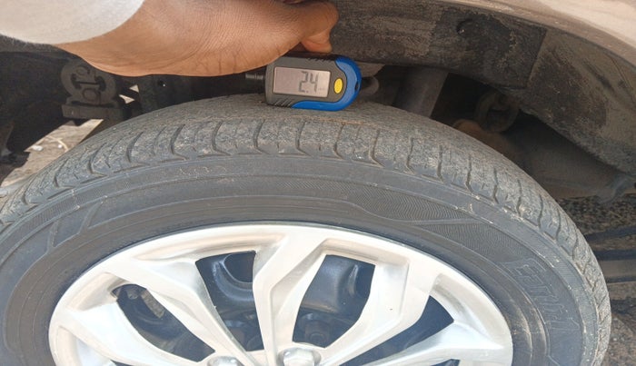 2010 Maruti Zen Estilo VXI, Petrol, Manual, 83,331 km, tyre