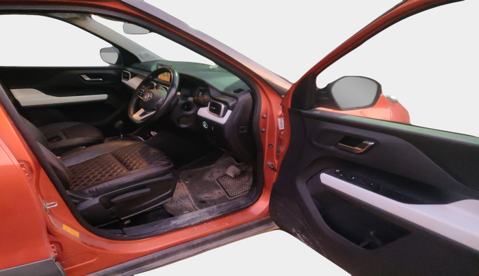 2023 Tata PUNCH CREATIVE  AMT, Petrol, Automatic, 30,393 km, interior