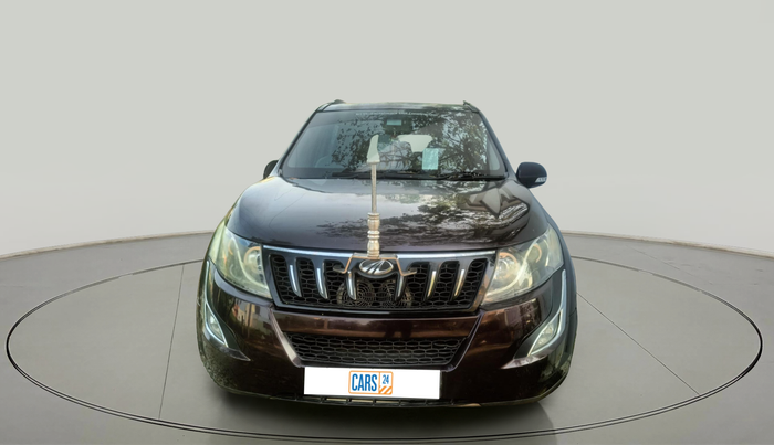 2017 Mahindra XUV500 W6, Diesel, Manual, 1,00,322 km, exterior