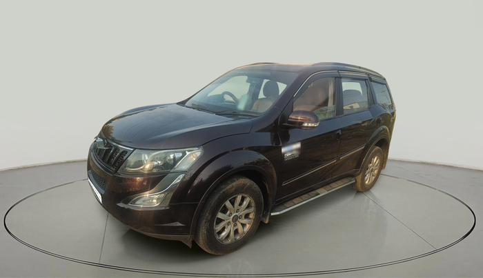 2017 Mahindra XUV500 W6, Diesel, Manual, 1,00,322 km, exterior